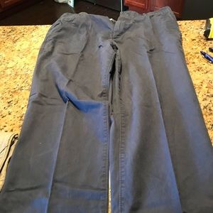Men’s gap khakis